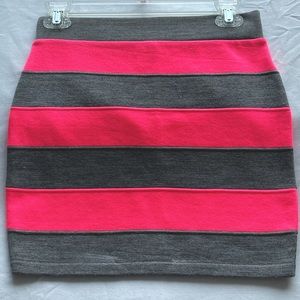 Stripped mini skirt